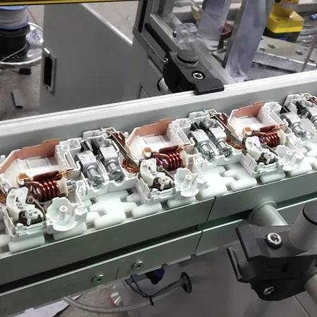Banda modular para disyuntor